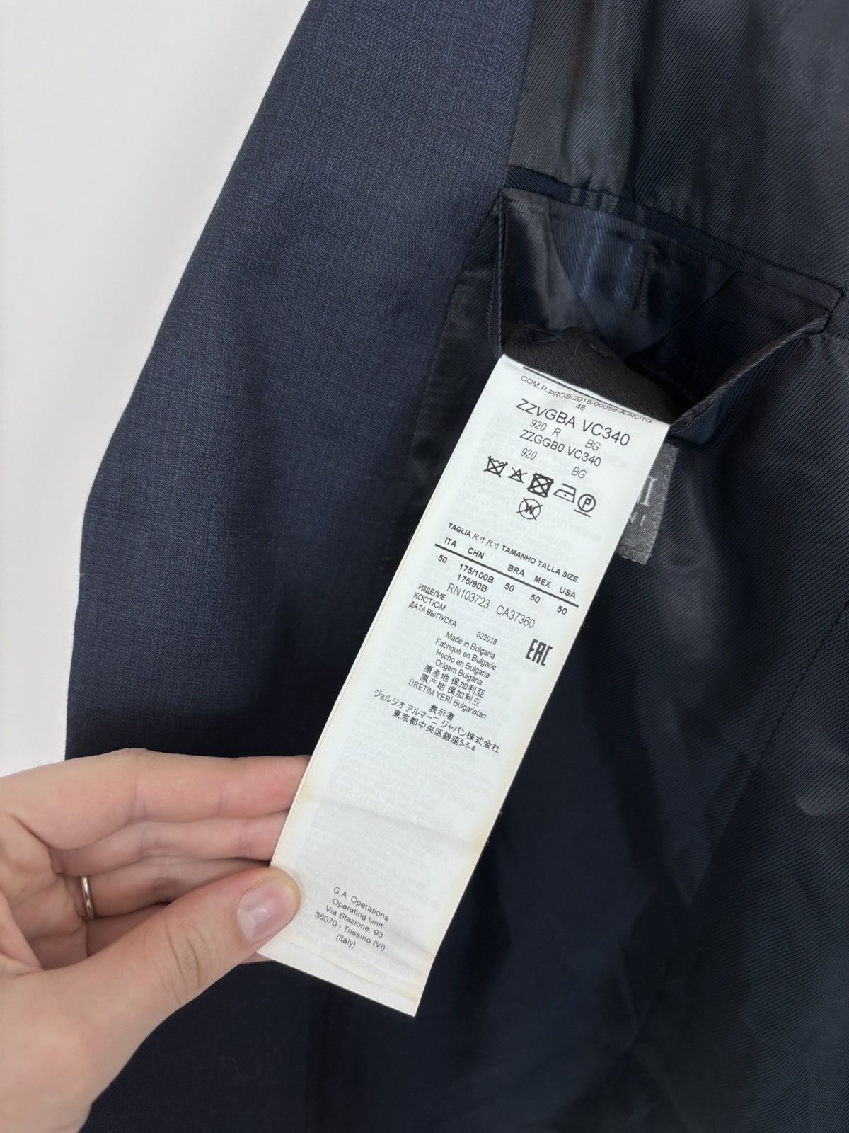 Armani Collezioni Armani Collezioni Men’s 2-Piece Navy Blue Wool Suit Size 40R - 15 Thumbnail