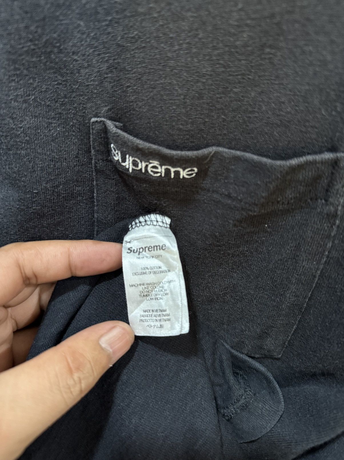 Supreme Sun Faded Supreme Pocket Embrodery Logo Streetwear Tee Size US XL / EU 56 / 4 - 6 Thumbnail