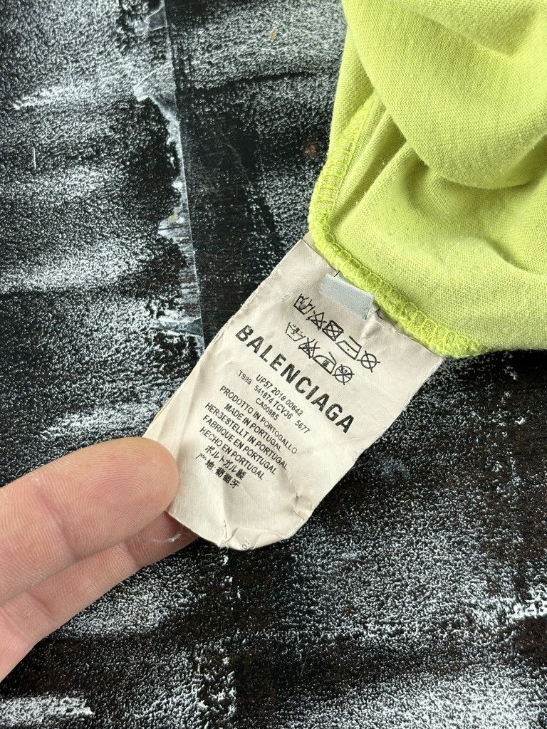 Balenciaga Kanye West World Food Programme Print Neon Oversize T-Shirt Size US L / EU 52-54 / 3 - 7 Thumbnail