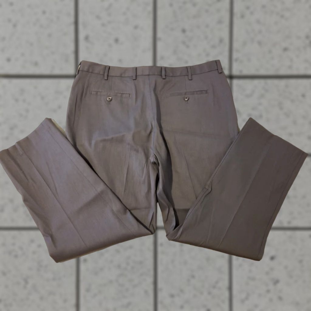 Charles Tyrwhitt Charles Tyrwhitt Khaki Dress Pants 38x32 38x30 Mens Chino Flat Front Straight Leg Slacks Beige Cotton Baggy N/A Size US 38 / EU 54 - 1 Thumbnail