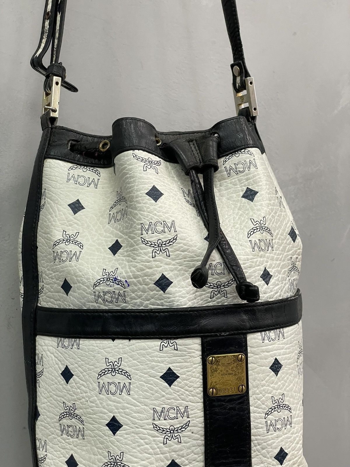 MCM MCM White Logo Print Leather Bucket Shoulder Bag Size ONE SIZE - 3 Thumbnail