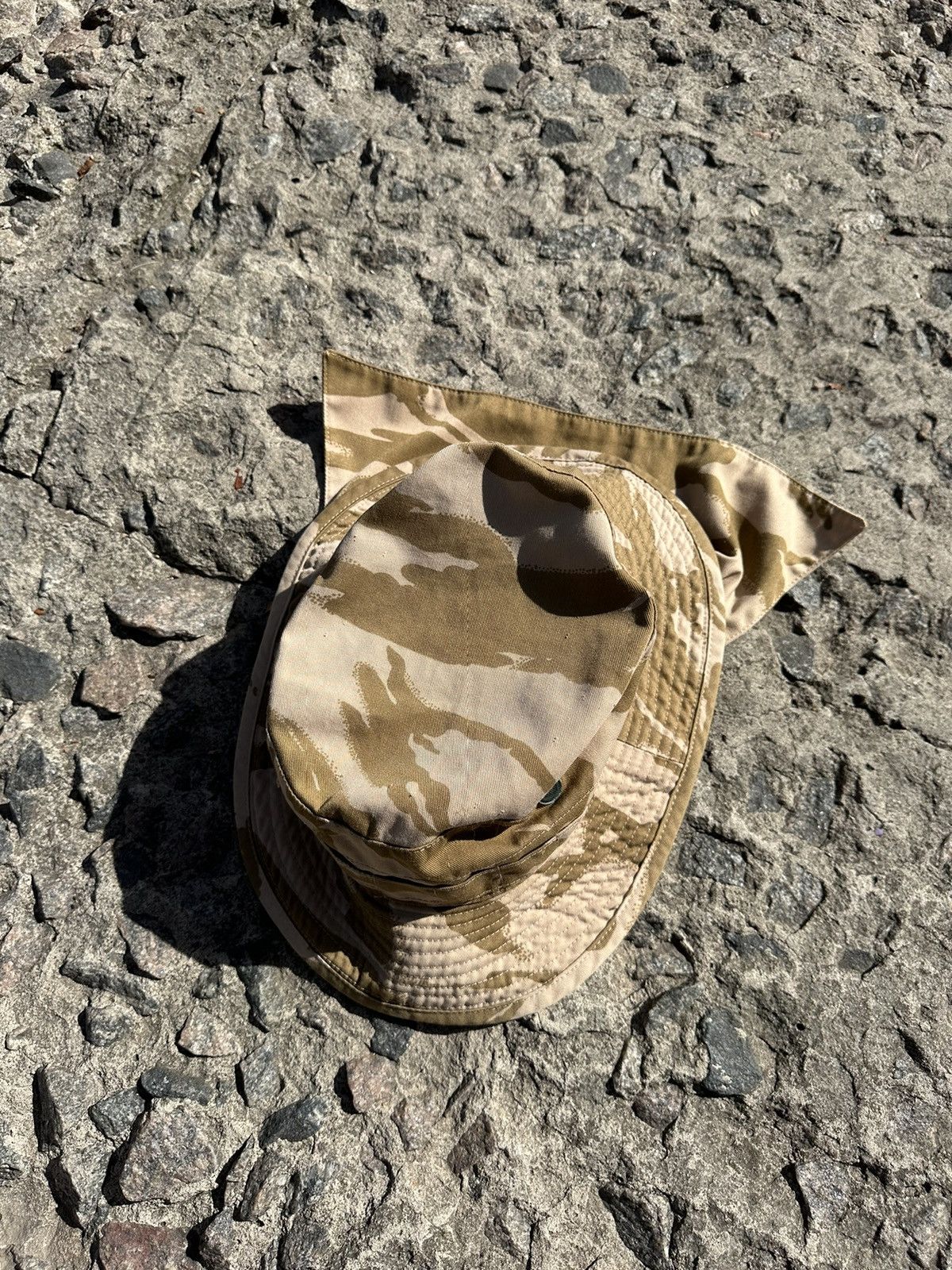 Vintage Vintage US Army Camo Bucket Hat Size ONE SIZE - 5 Thumbnail