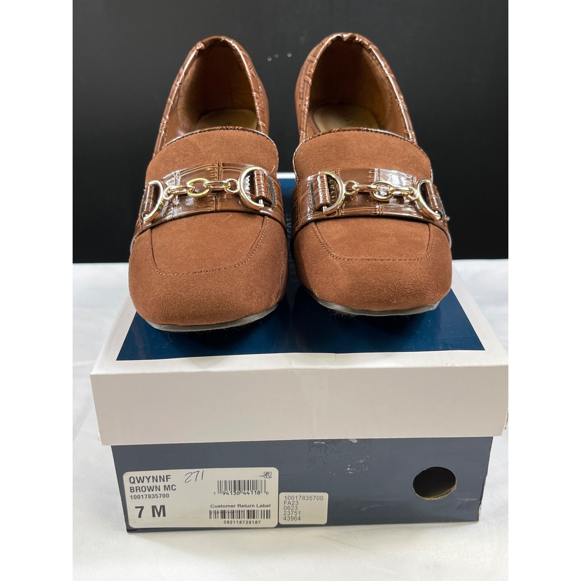 Designer Karen Scott Womens Brown loafer Heels Size 7M SKU 7303 Size US 7 / IT 37 - 2 Thumbnail