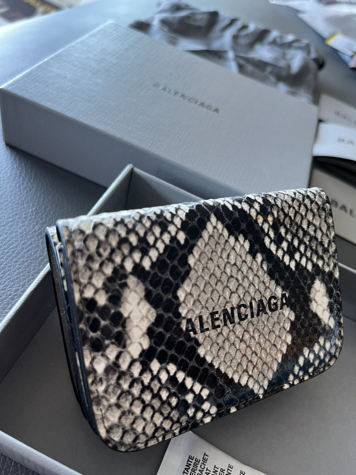 Balenciaga Balenciaga Python Print Tri-Fold Wallet Limited Edition Size ONE SIZE - 15 Thumbnail