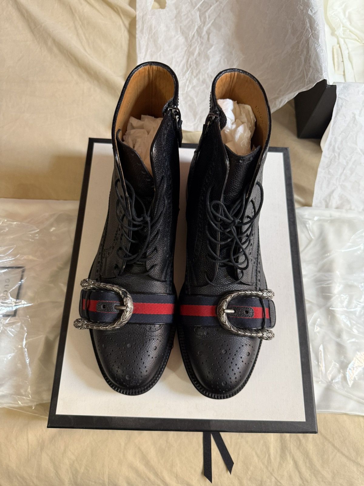 Gucci × Tom Ford Gucci Burgundy Apron-Toe Hidden Gore Boots (c