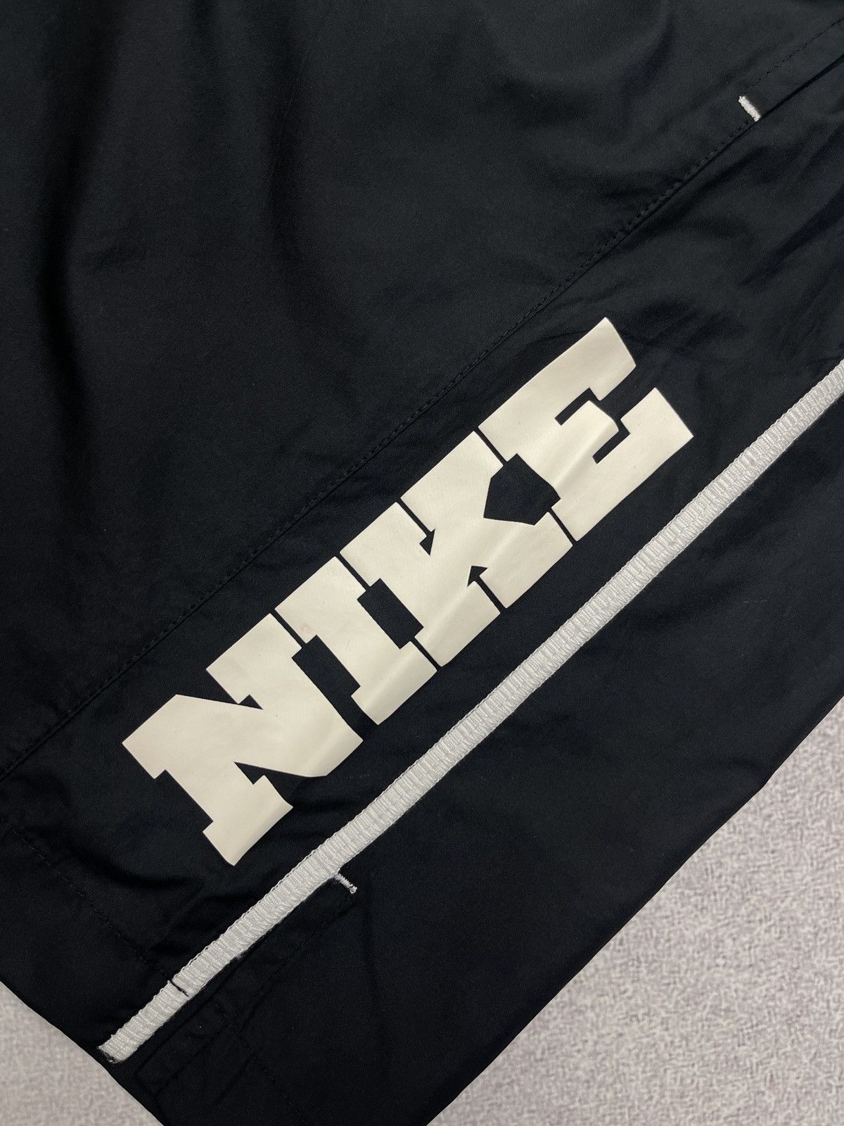 Nike Vintage Nike Nylon Shorts Black Double Big Logo Y2K TECH ACG Size US 32 / EU 48 - 6 Thumbnail
