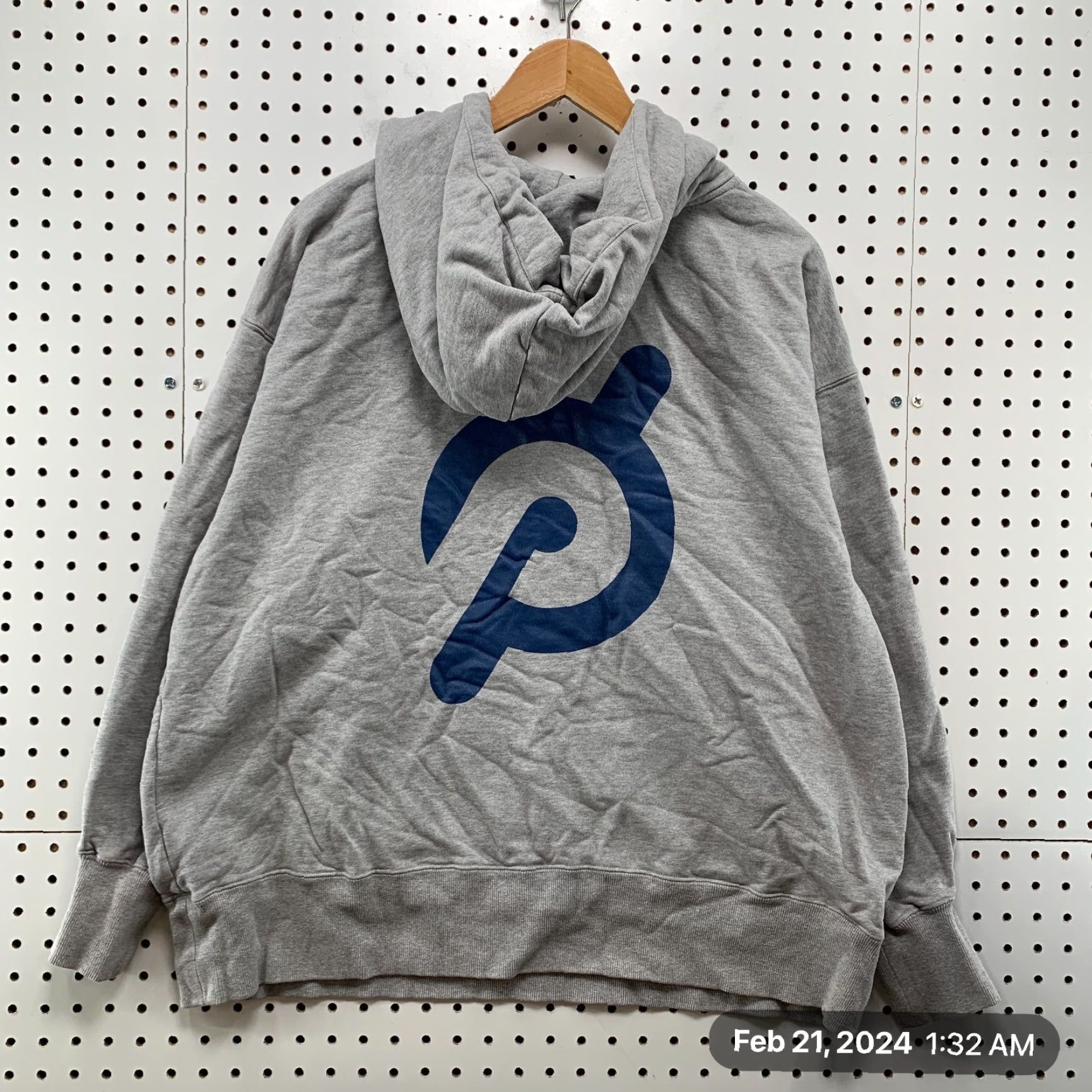Vintage Peloton Hoodie Mens Large Gray Active Sweatshirt Pullover Workout Cycle 25x26 Size US L / EU 52-54 / 3 - 2 Thumbnail