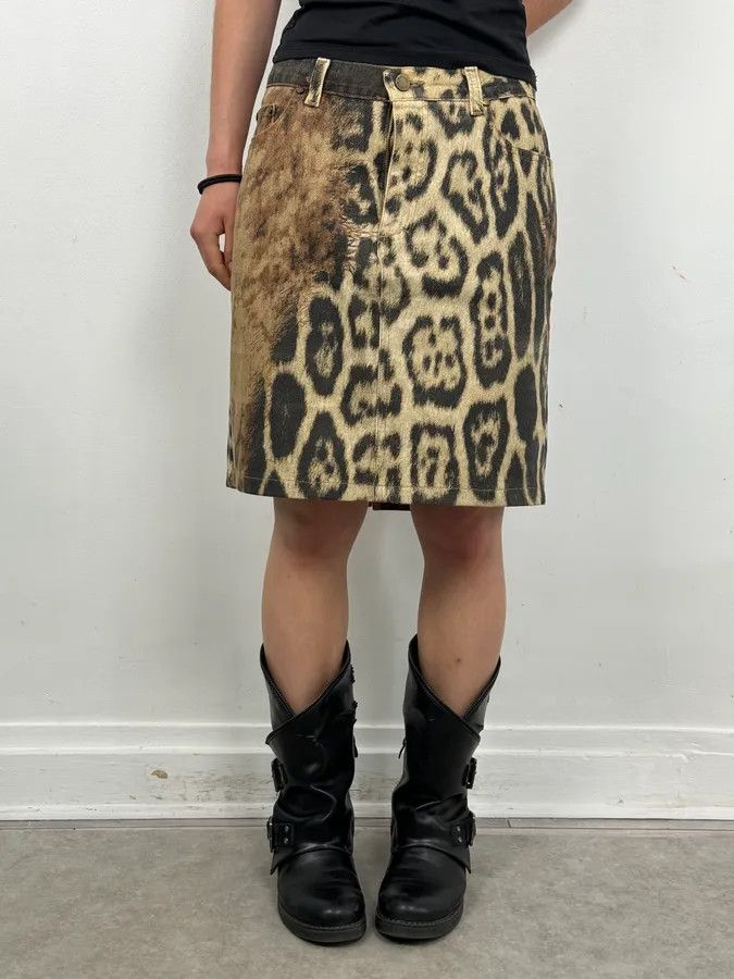Roberto Cavalli AW2001 Roberto Cavalli Beige Denim Leopard Print Skirt Size 29" - 1 Thumbnail