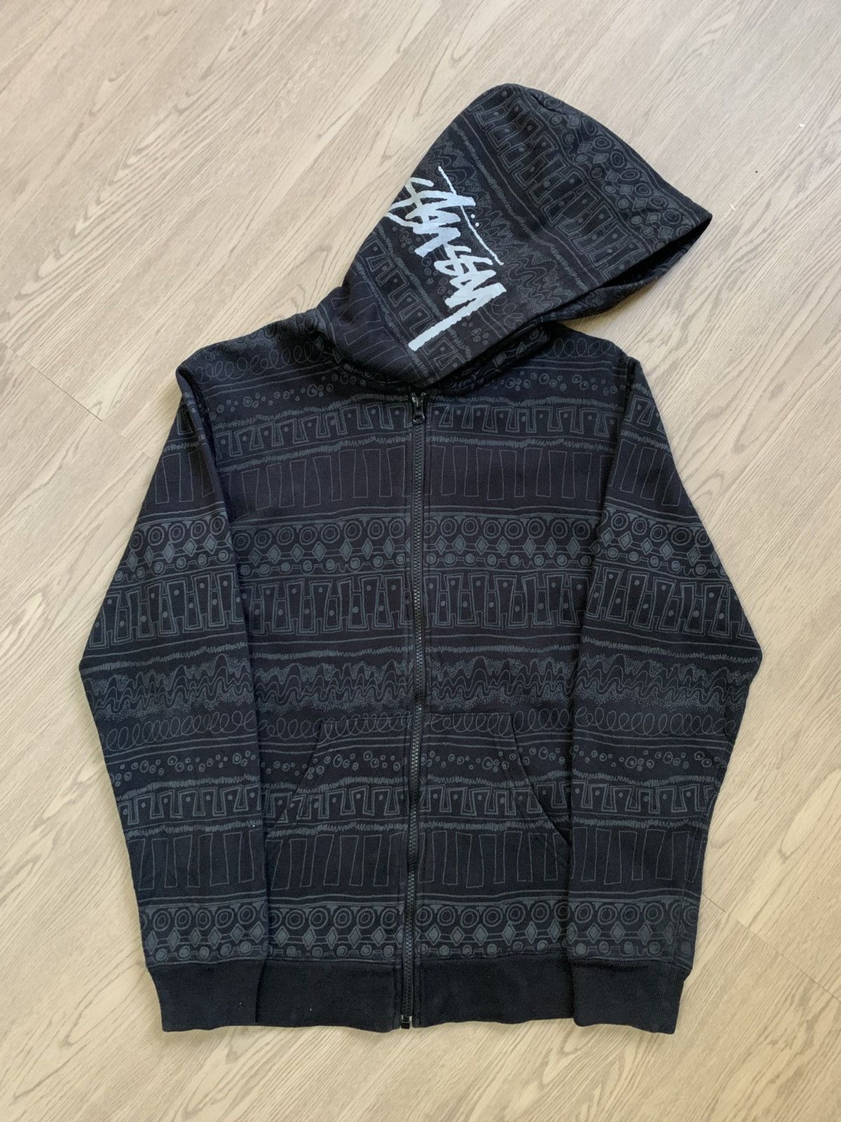 Stussy Vintage Stussy Tribal Full Print Zip Up Hoodies Size US M / EU 48-50 / 2 - 1 Thumbnail