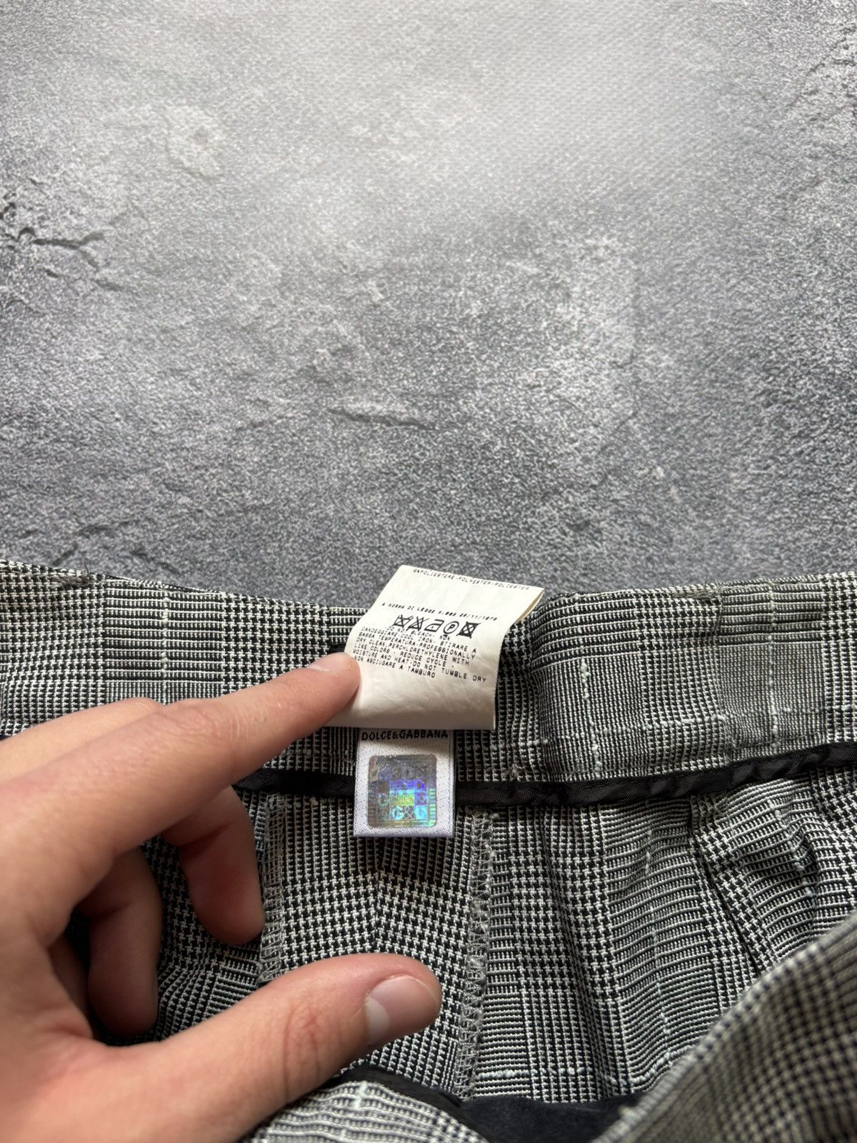 Dolce & Gabbana Vintage Dolce & Gabbana Luxury Grey Plaid Check Pants Size 28" / US 6 / IT 42 - 7 Thumbnail