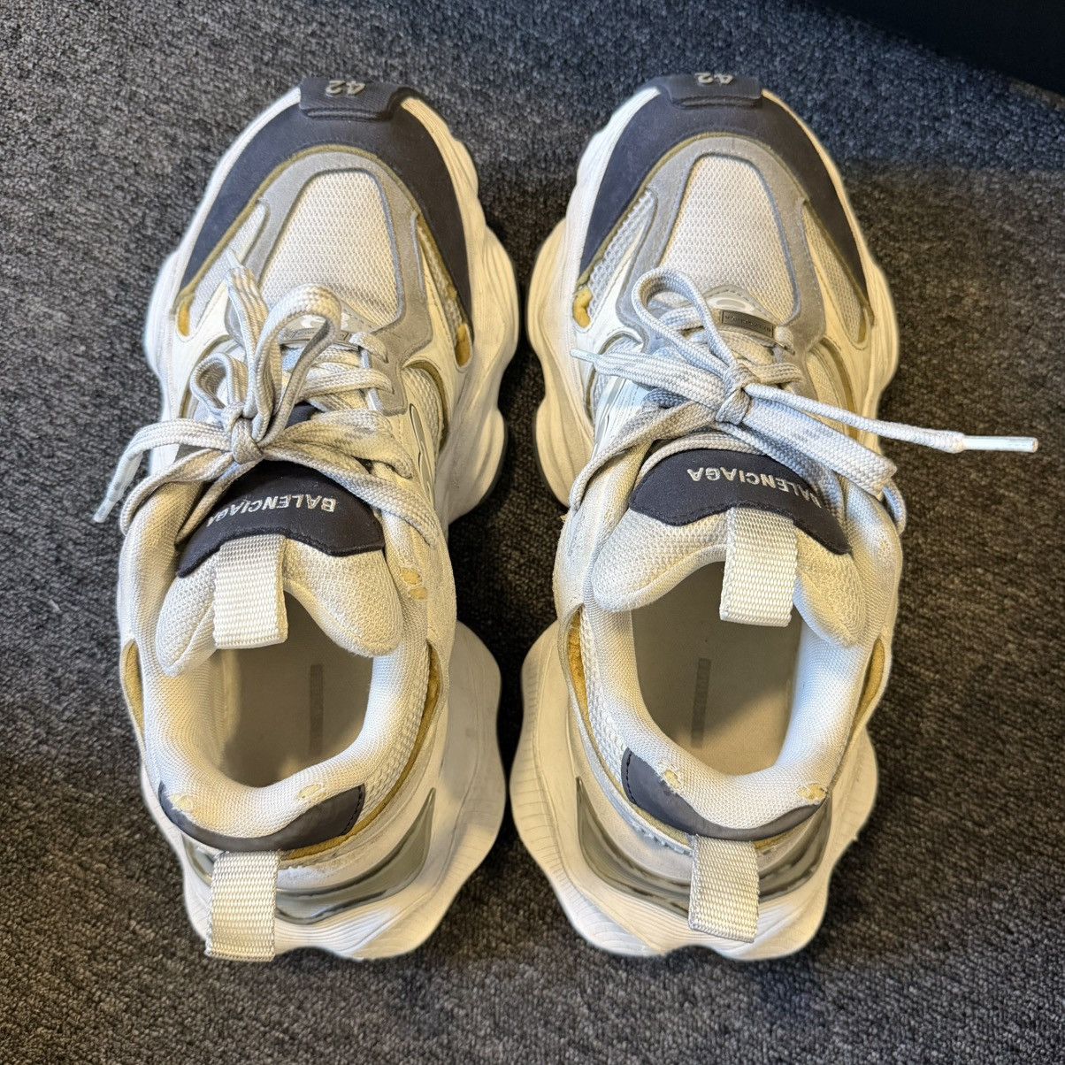 Balenciaga Balenciaga White Grey Cargo Sneaker Size US 9 / EU 42 - 2 Thumbnail