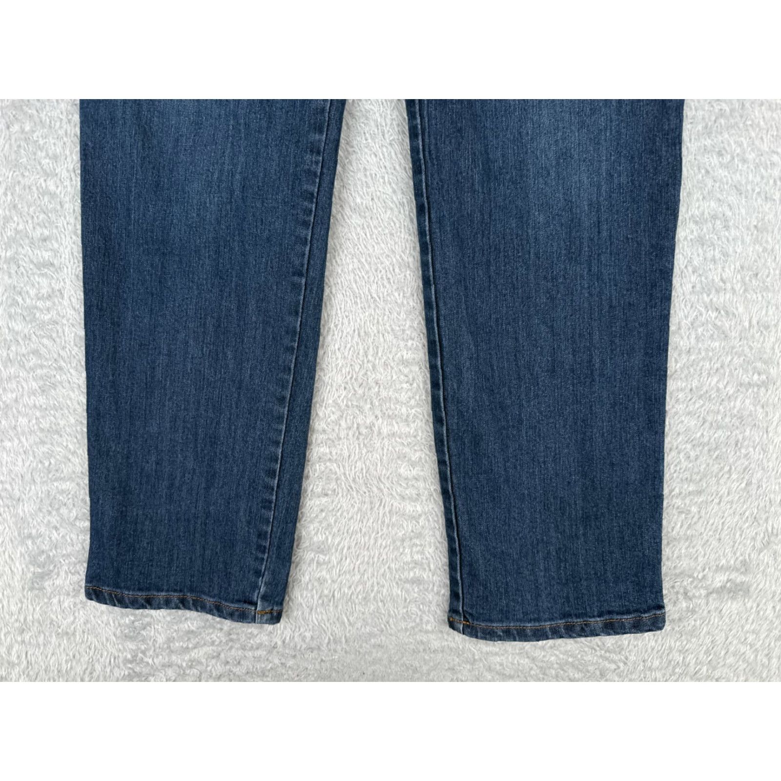 Gloria Vanderbilt Gloria Vanderbilt Jeans Women 8 Blue Denim Straight Mid Rise Cotton Amanda 30x30 Size 30" / US 8 / IT 44 - 2 Thumbnail