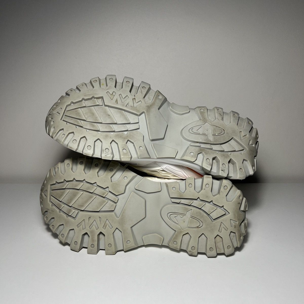 Axel Arigato Axel Arigato white and beige Sneakers Shoes Size 10,5 Size US 10.5 / EU 43-44 - 5 Thumbnail