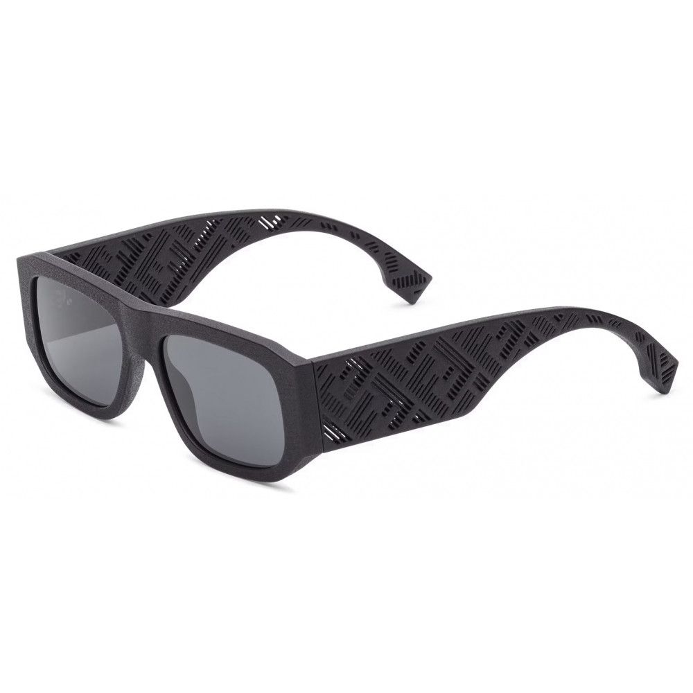 Fendi o1loc1c0824 Size: OS / Shadow Sunglasses in Black Size ONE SIZE - 1 Preview