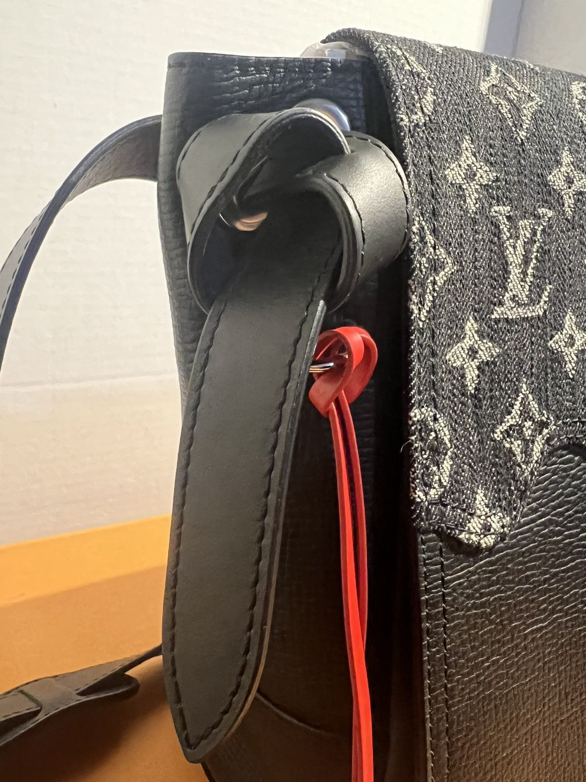 ブサス トーキョー Louis Vuitton x Nigo Besace Tokyo Monogram Louis Vuitton Louis Vuitton X Nigo Black Monogram Denim