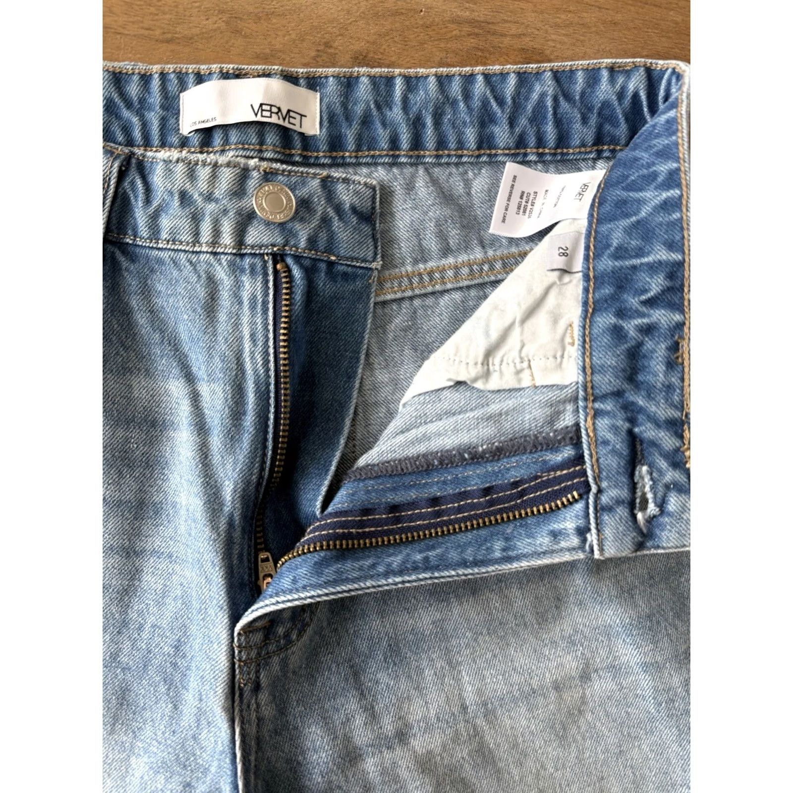 Vintage Vervet Jeans Womens 28 Distressed Light Wash 5-Pocket High Rise Straight Denim Blue Size 28" / US 6 / IT 42 - 7 Thumbnail