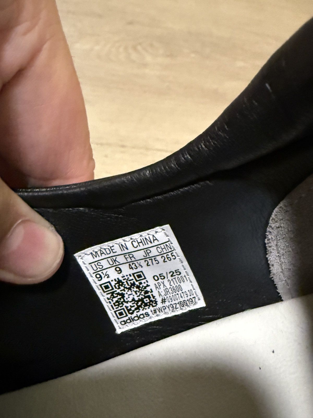 Y-3 Y-3 Black Regu 2002 Trainers Size US 9.5 / EU 42-43 - 6 Thumbnail