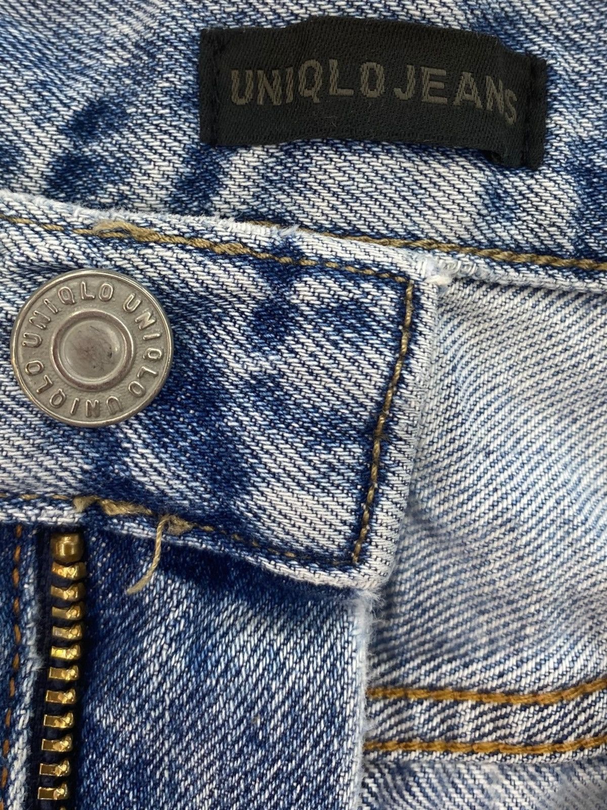 Uniqlo Uniqlo Acid Blue Wash Style Loose Jeans Size US 33 - 10 Thumbnail