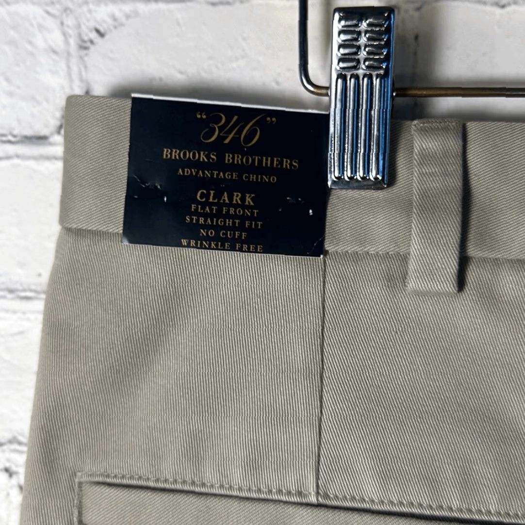 Brooks Brothers Brooks Brothers Mens Lightweight Advantage Chino Clark Tan Dress Pants W36/L30 Tan Chino Pants Mens 36 Waist 30 Inseam Size US 36 / EU 52 - 4 Thumbnail