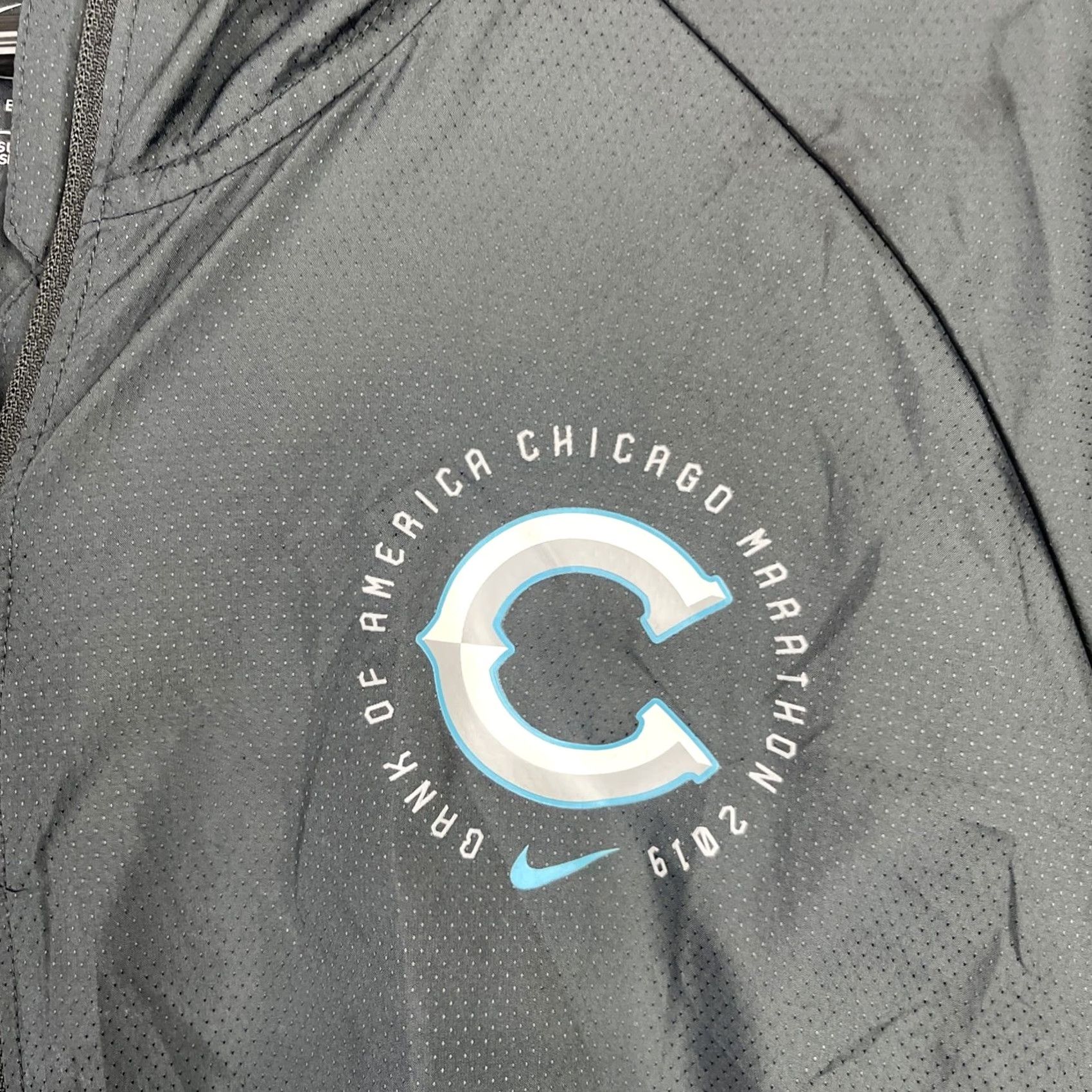 Nike Nike Windrunner Jacket Mens XL Black Chicago Marathon 2019 Hooded Zip Up Windrunner CK0769 Size US XL / EU 56 / 4 - 3 Thumbnail
