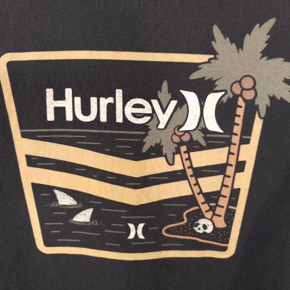 Hurley Hurley T Shirt Mens Size Small Black Surf And Skate Tiki Palm Trees Skull Shirt Mens Graphic Tee Skateboarding 2010s Black Hurley Size S Size US S / EU 44-46 / 1 - 5 Thumbnail