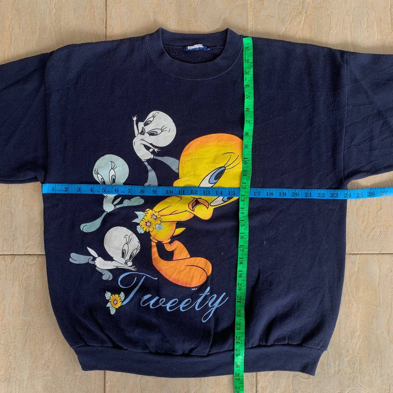 Warner Bros Vintage 90s Dancing TWEETY Sweatshirt Size US L / EU 52-54 / 3 - 4 Thumbnail
