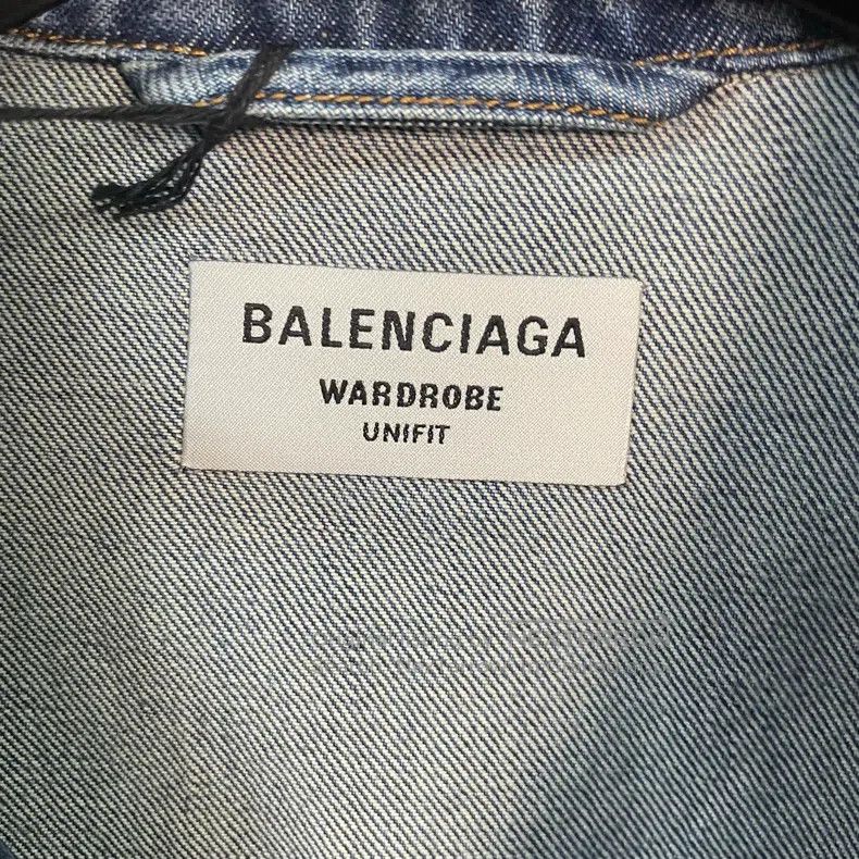 Balenciaga Balenciaga Graffiti Printed Denim Jacket Size US M / EU 48-50 / 2 - 3 Thumbnail