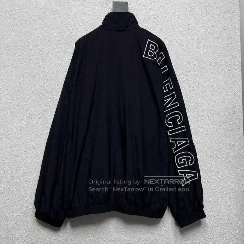 Balenciaga Balenciaga Side Sleeve Letter Logo Cut-Out Embroidered Jac Size US S / EU 44-46 / 1 - 2 Thumbnail