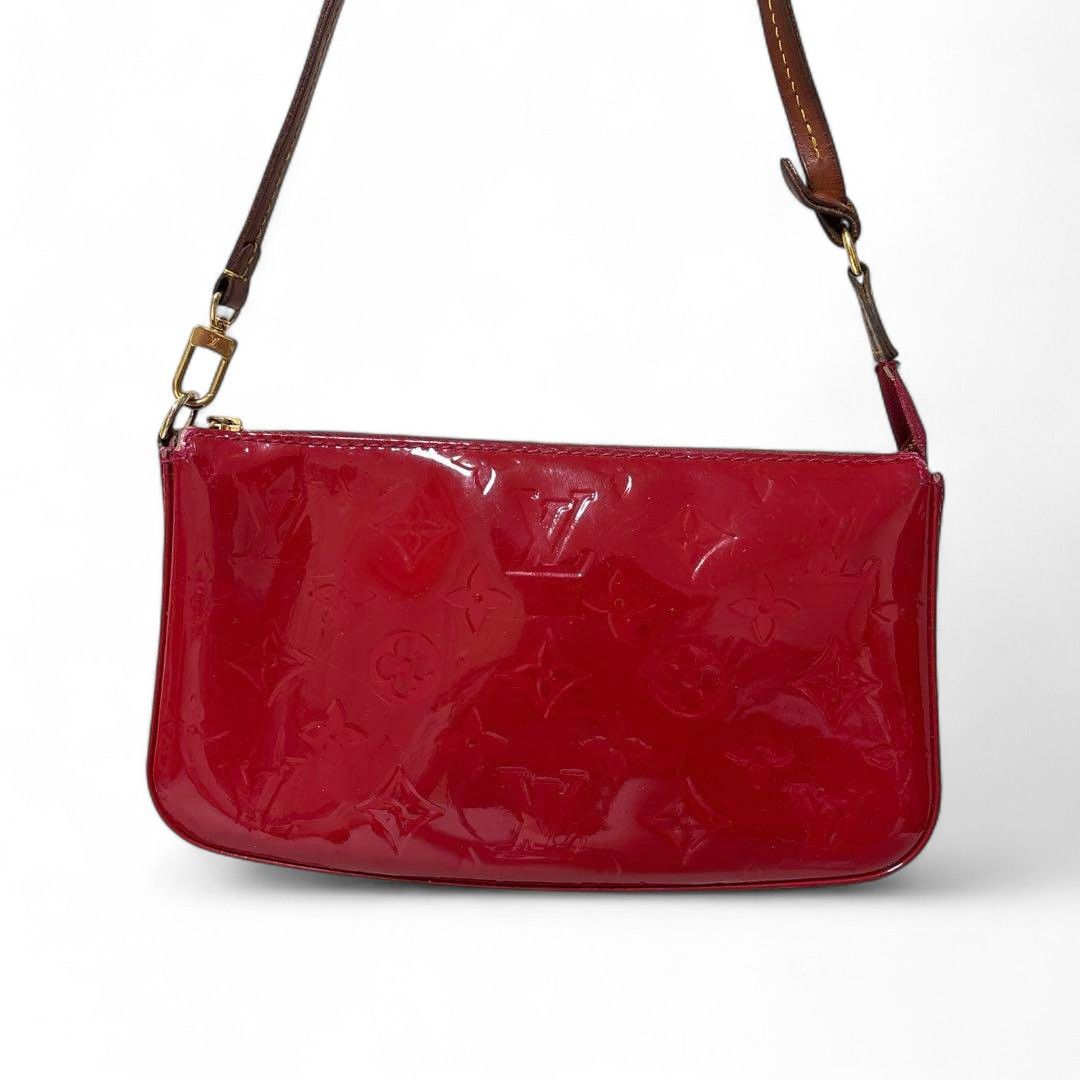 Louis Vuitton Louis Vuitton - Pochette Accessory Red Vernis Monogram Size ONE SIZE - 3 Thumbnail
