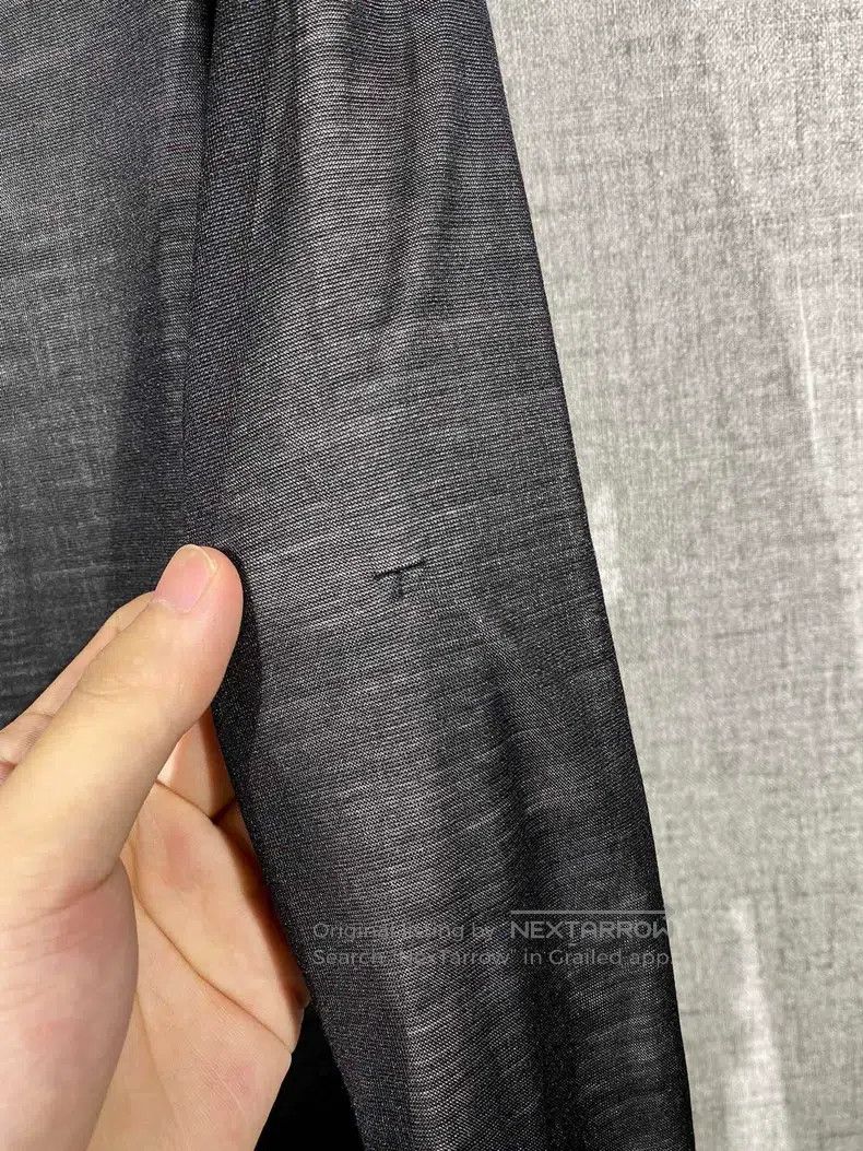Loewe Loewe Black long sleeves, slight flaws Size XS / US 0-2 / IT 36-38 - 4 Thumbnail