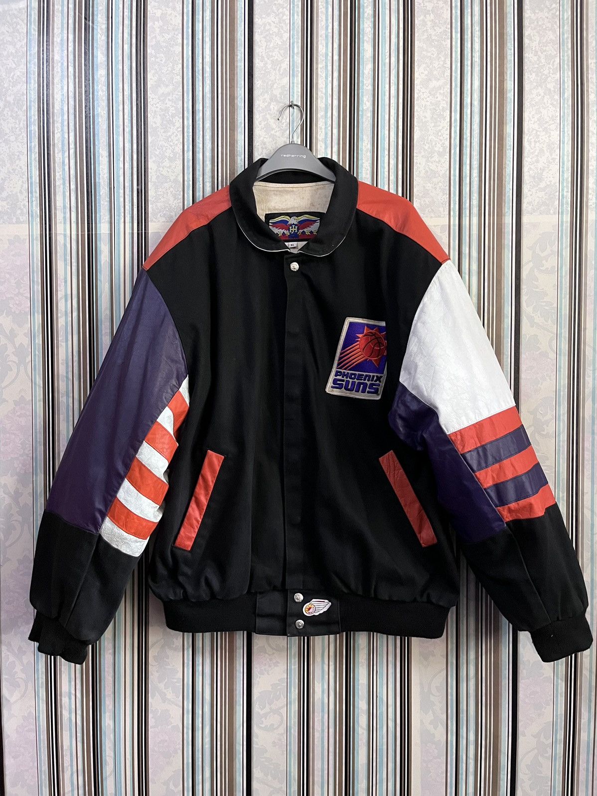 NBA 1990s phoenix suns arrow leather #D1 Size US XL / EU 56 / 4 - 1 Thumbnail