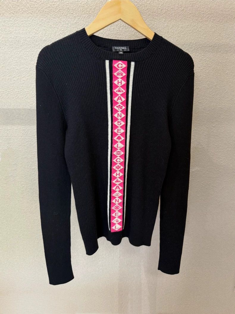 Chanel Chanel Letter Logo string label knitwear Size XS / US 0-2 / IT 36-38 - 1 Thumbnail