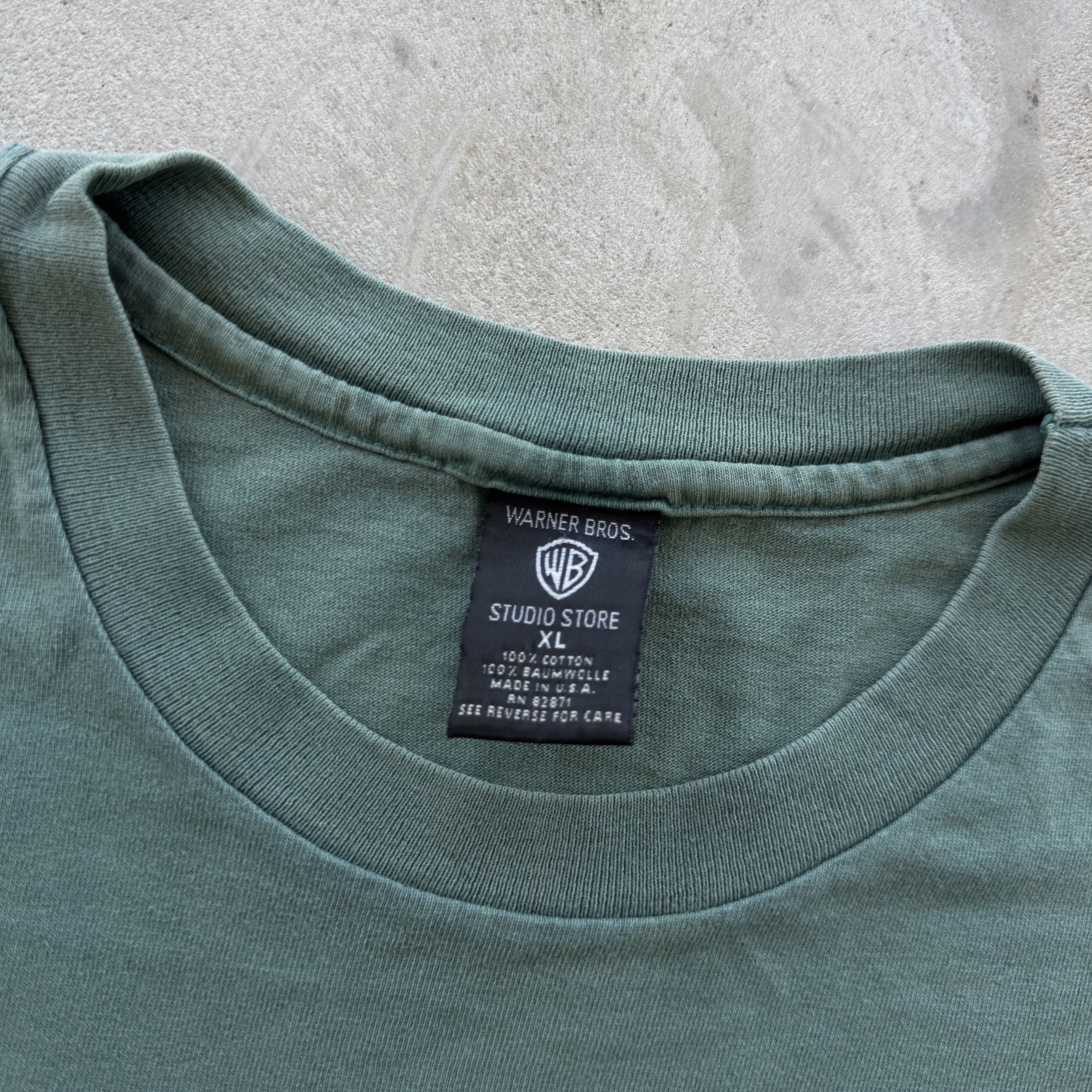 Warner Bros Vintage Warner Bros Studio Store Taz Graphic Tee Size XL Size US XL / EU 56 / 4 - 7 Thumbnail