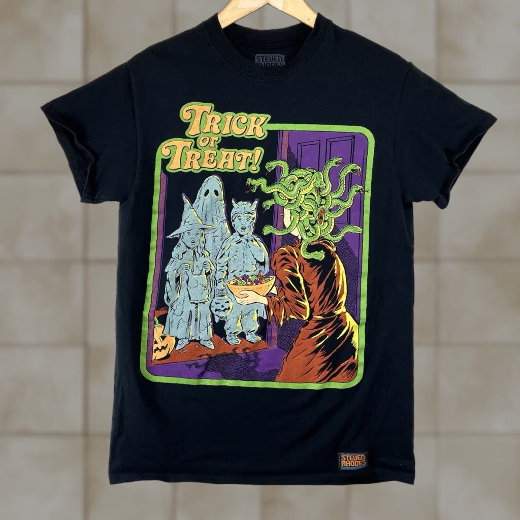 Vintage VINTAGE Steven Rhodes Trick Or Treat T-Medusa Design T Shirt Black Small Women 80s Halloween Horror Retro Cotton Knit Crew Neck Short Sleeve Mens? Size S / US 4 / IT 40 - 1 Thumbnail