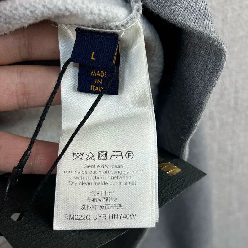 Louis Vuitton Louis Vuitton SS24 Circumferential Logo Printed Hooded Dra Size US L / EU 52-54 / 3 - 5 Thumbnail