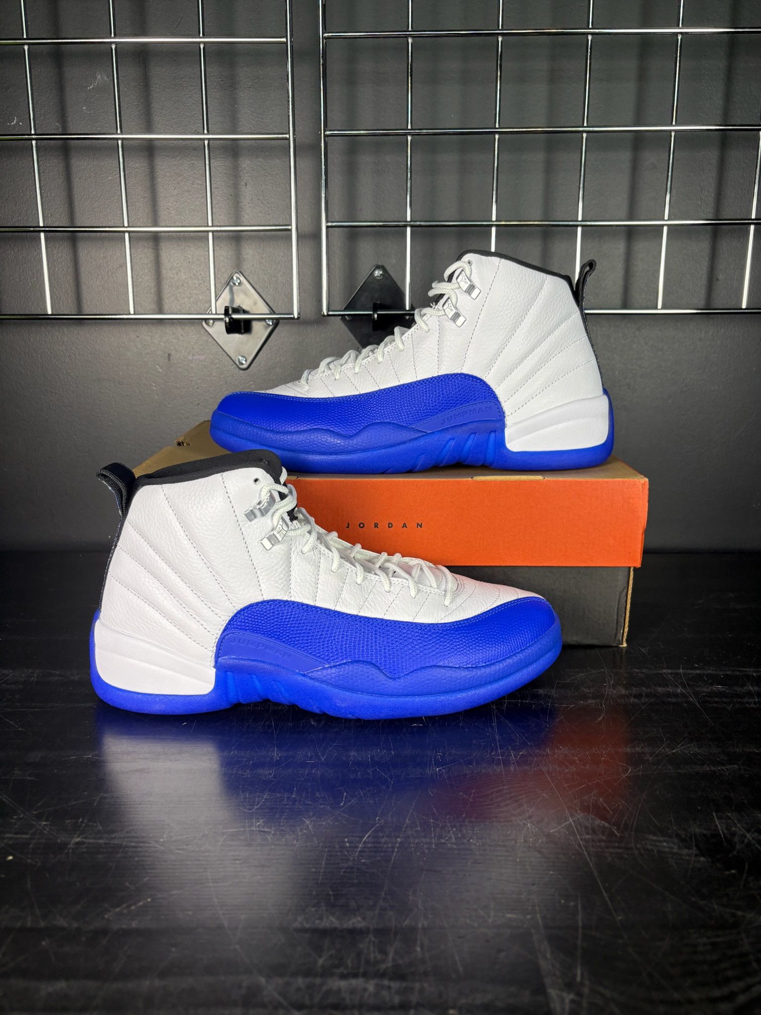 Jordan Brand Air Jordan 12 Retro "Blueberry" Size US 10 / EU 43 - 1 Thumbnail