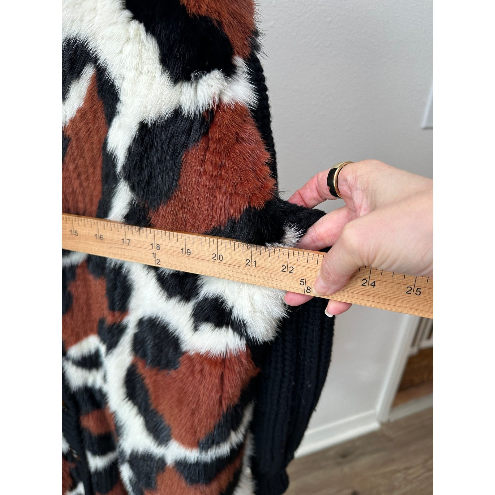 Fendi Fendi Black Balloon-Sleeve Cashmere Mink Fur Animal Sweater Size M / US 6-8 / IT 42-44 - 16 Thumbnail