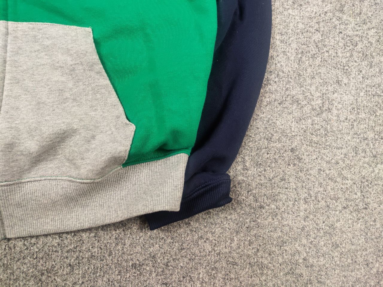 United Colors Of Benetton United colors of benetton Design cotton Logo Zip Hoodie Size US S / EU 44-46 / 1 - 7 Thumbnail