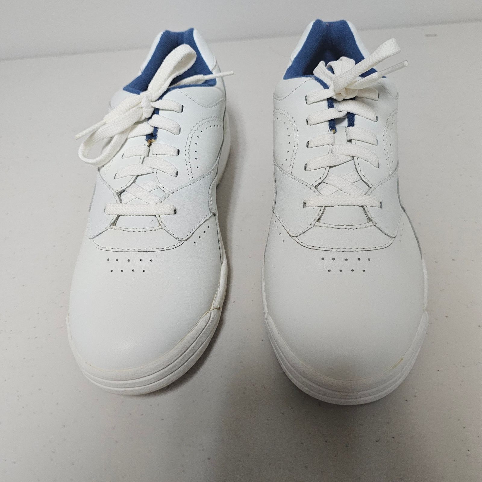 Rockport NWB Women's Rockport W7334 Pro Walker Sneakers size 9 Size US 9 / IT 39 - 1 Thumbnail