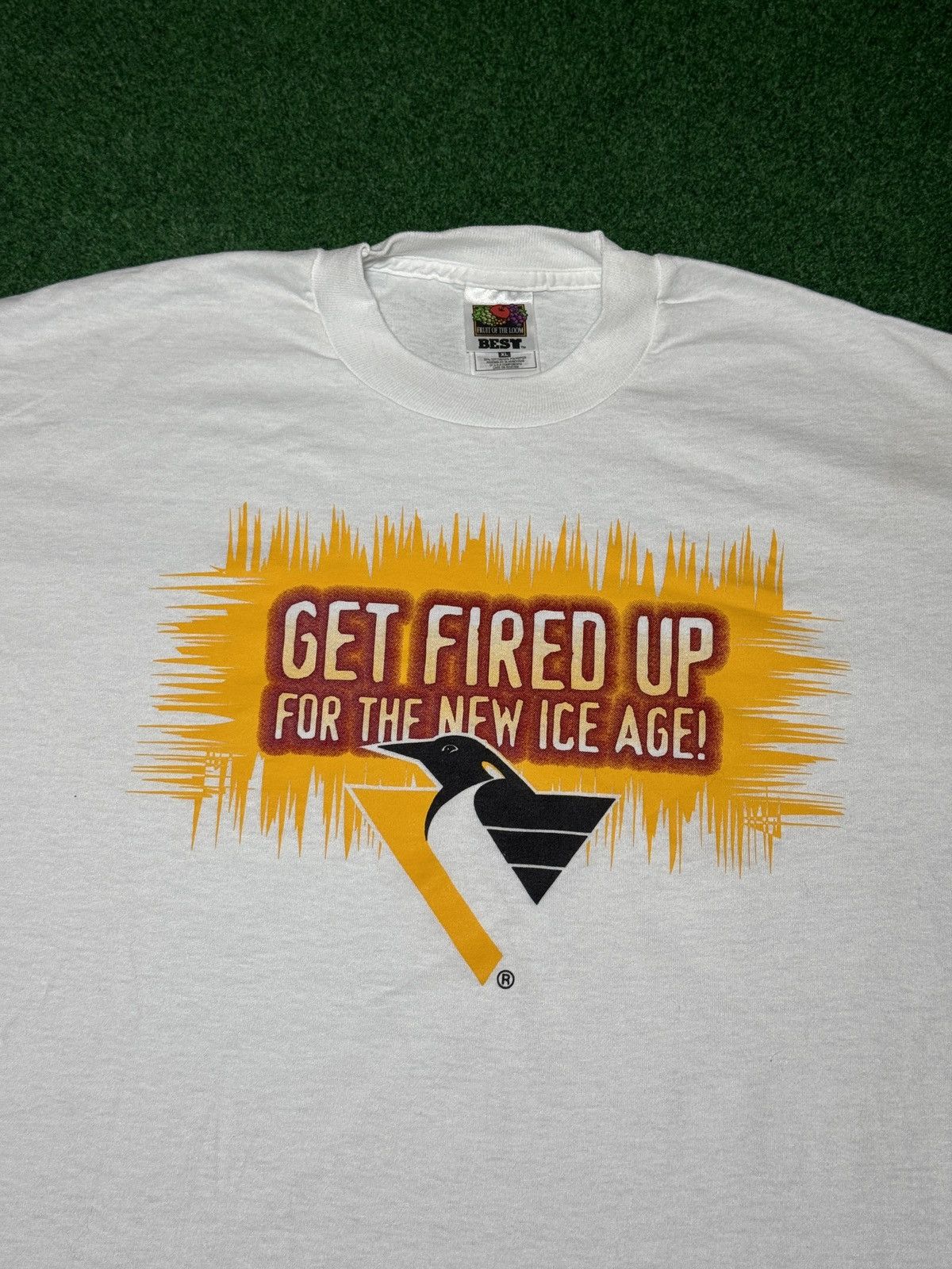 Vintage Vintage Pittsburgh Penguins Fired Up! Retro Logo XL T Shirt Size US XL / EU 56 / 4 - 2 Thumbnail