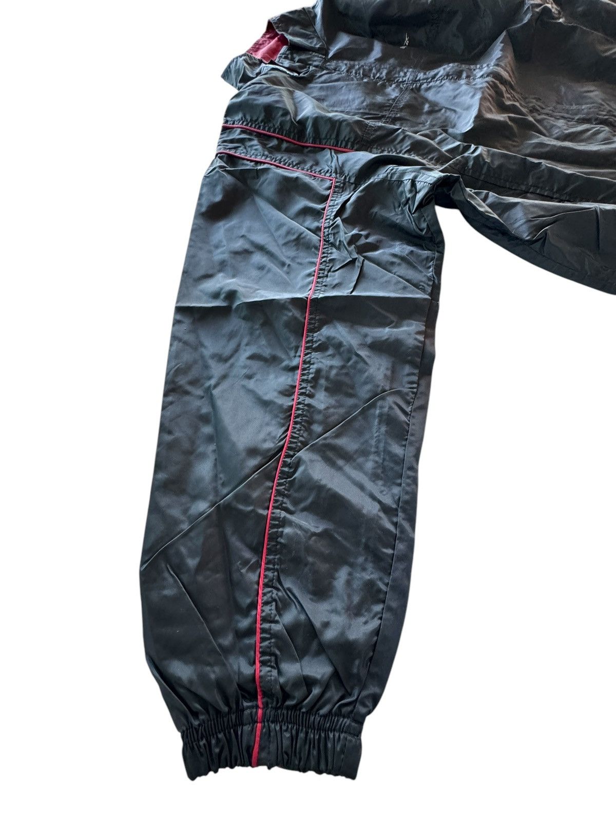 Reebok × Vintage Vintage Adidas Black Windbreaker With Red Line Embroidery Size US XL / EU 56 / 4 - 3 Thumbnail
