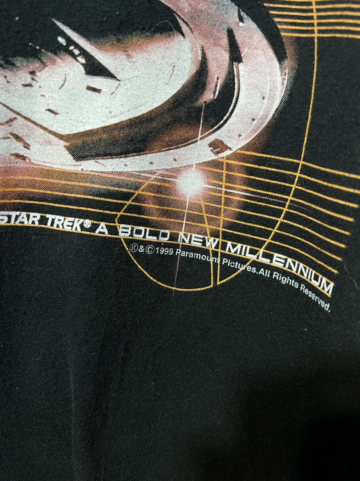 Vintage Vintage 1999 Star Trek ’A Bold New Millennium’ Serial TShirt Size US L / EU 52-54 / 3 - 3 Thumbnail