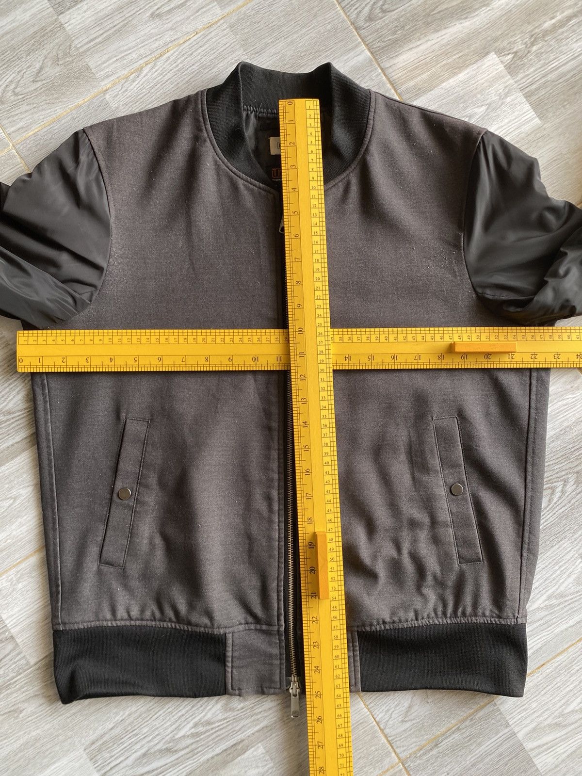 Japanese Brand PLST Charcoal Grey Thermore Insulated Jacket (Size M) Size US M / EU 48-50 / 2 - 13 Thumbnail