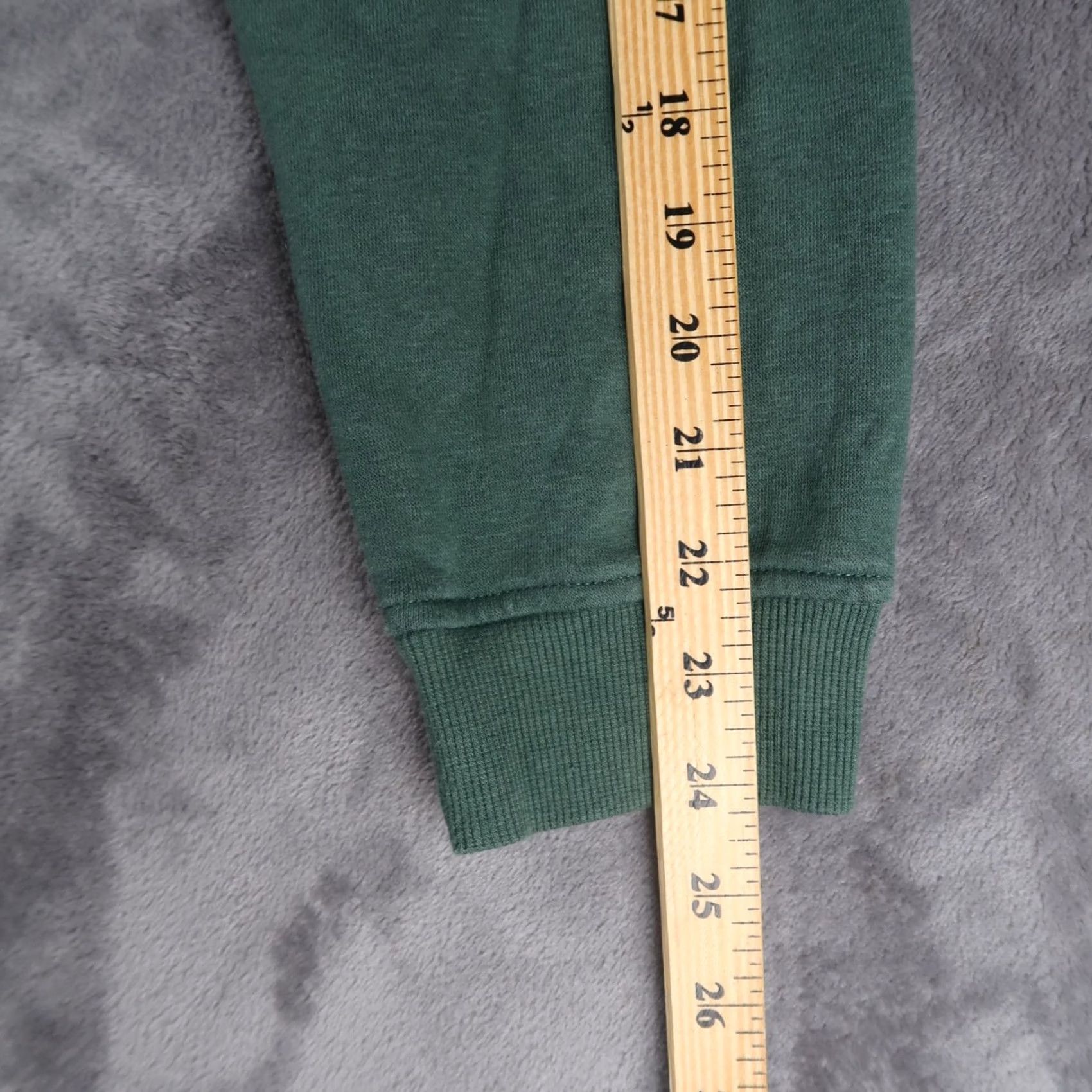Vintage Blink-182 Sweatshirt Mens XL Green Crewneck Graphic Pullover Punk Rock Band Y2K Crew Neck All Seasons Logo Vintage N/A Size US XL / EU 56 / 4 - 7 Thumbnail