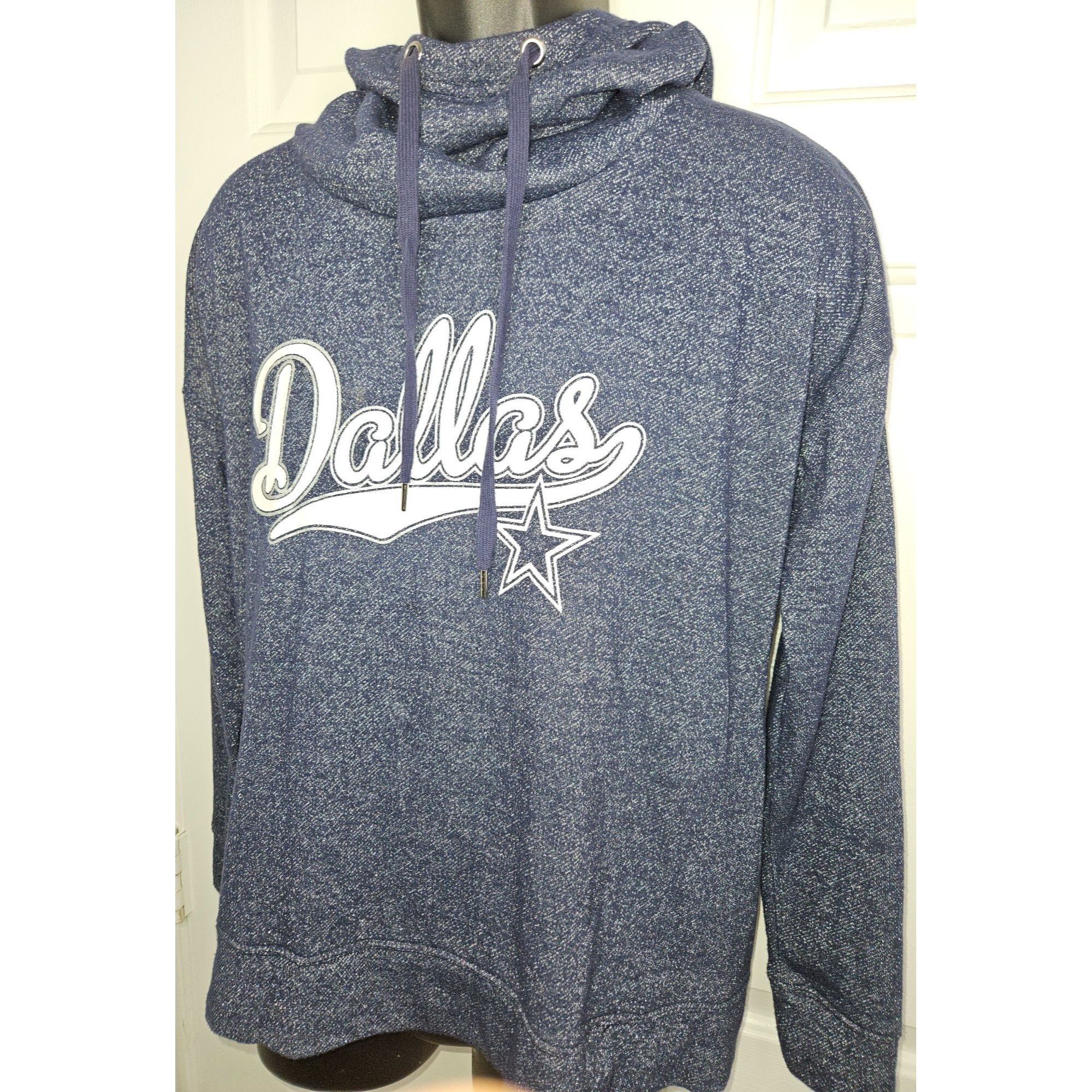 Dallas Cowboys Women's Practice Glitter Pullover Hoodie - Navy Blue