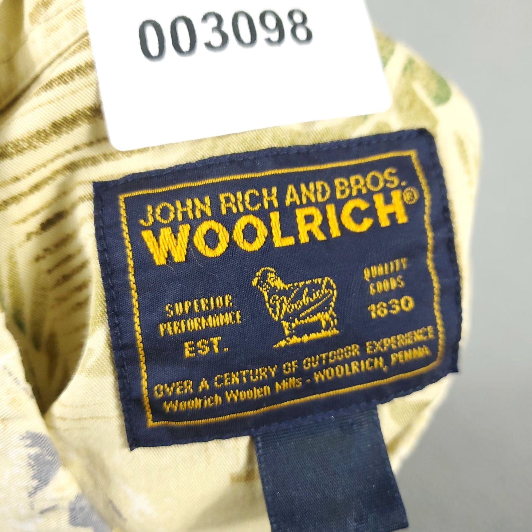 Vintage Woolrich Shirt Men's Floral Button-Up Short Sleeve Yellow Size Large - 90s Vintage Inspired? (But must not add new details) Size US L / EU 52-54 / 3 - 7 Thumbnail