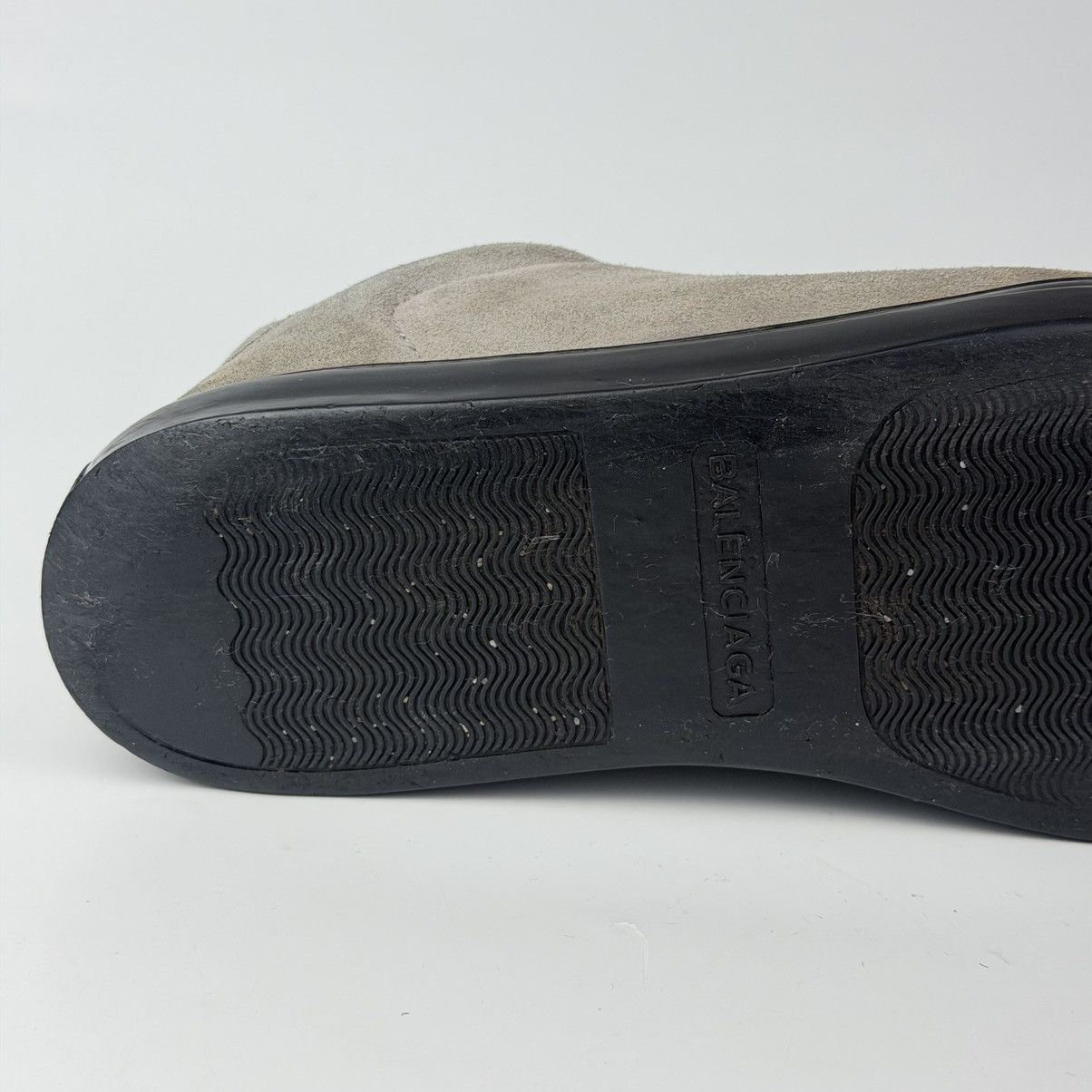 Balenciaga Balenciaga Arena Suede Grey Low Size US 11 / EU 44 - 11 Thumbnail