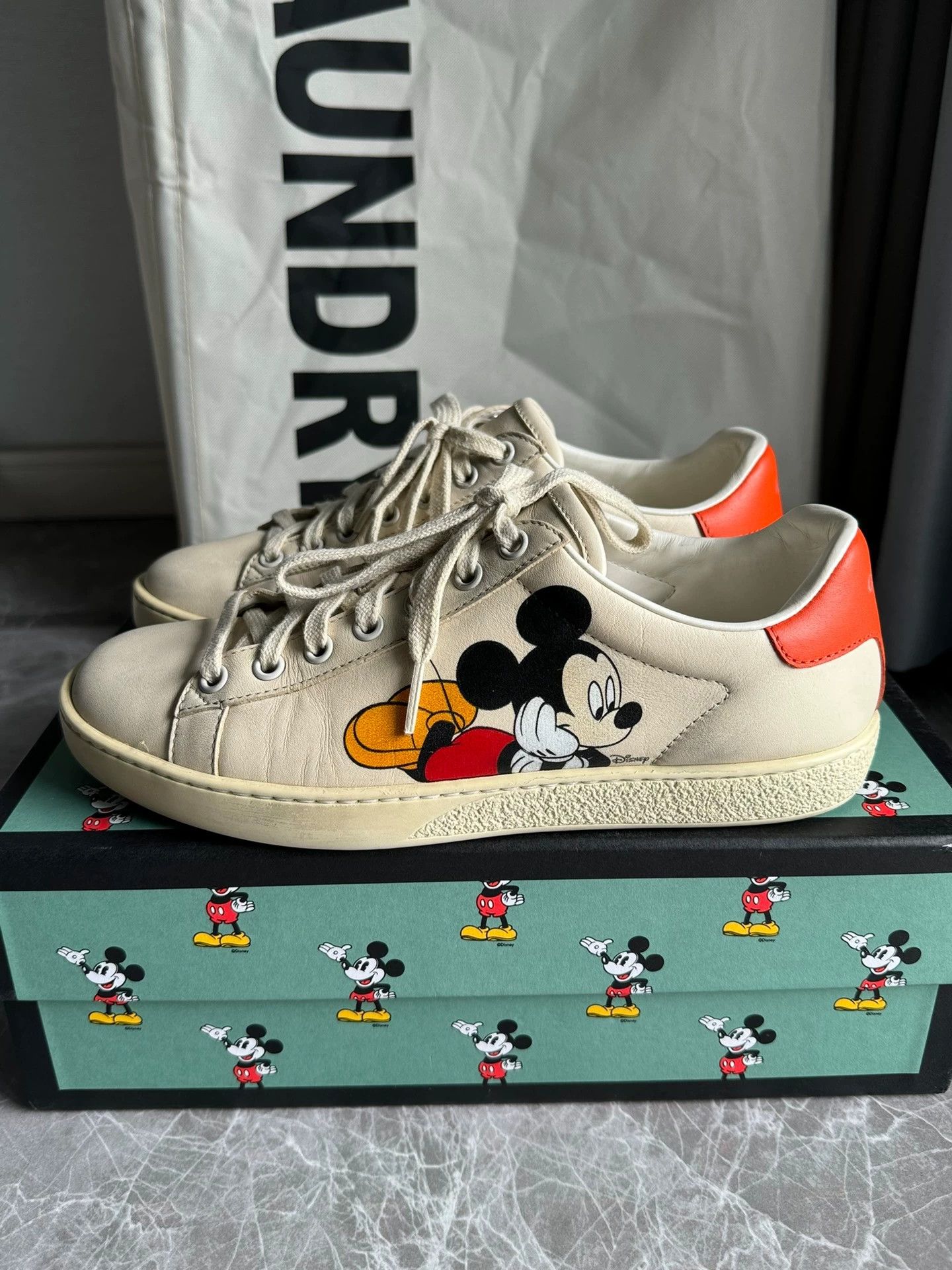 Gucci Gucci Ace Disney Mickey Distressed Cream 37 Size US 6.5 / IT 36.5 - 1 Thumbnail
