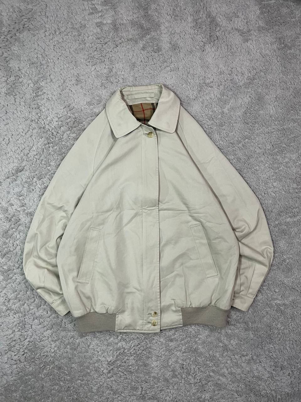 Burberry Burberry Nova Check Vintage Bomber Jacket Size US S / EU 44-46 / 1 - 1 Thumbnail