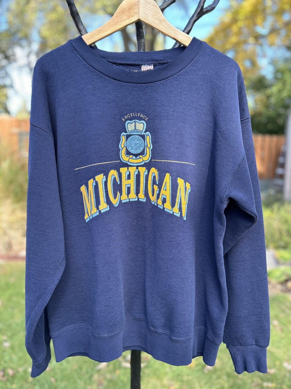 Vintage Vintage 1980’s U of M Sweatshirt | Soffe Heavy Sweats | USA Size US L / EU 52-54 / 3 - 1 Thumbnail